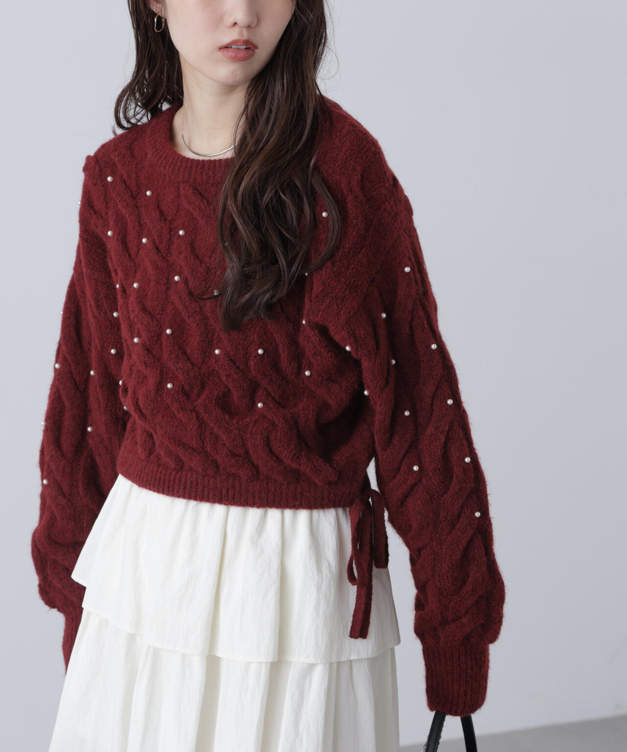 【レッド 追加生産予約】ウエストゴムパールミックスケーブルドロストニット