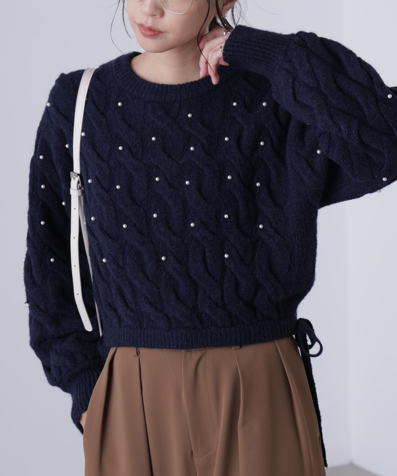 【レッド 追加生産予約】ウエストゴムパールミックスケーブルドロストニット