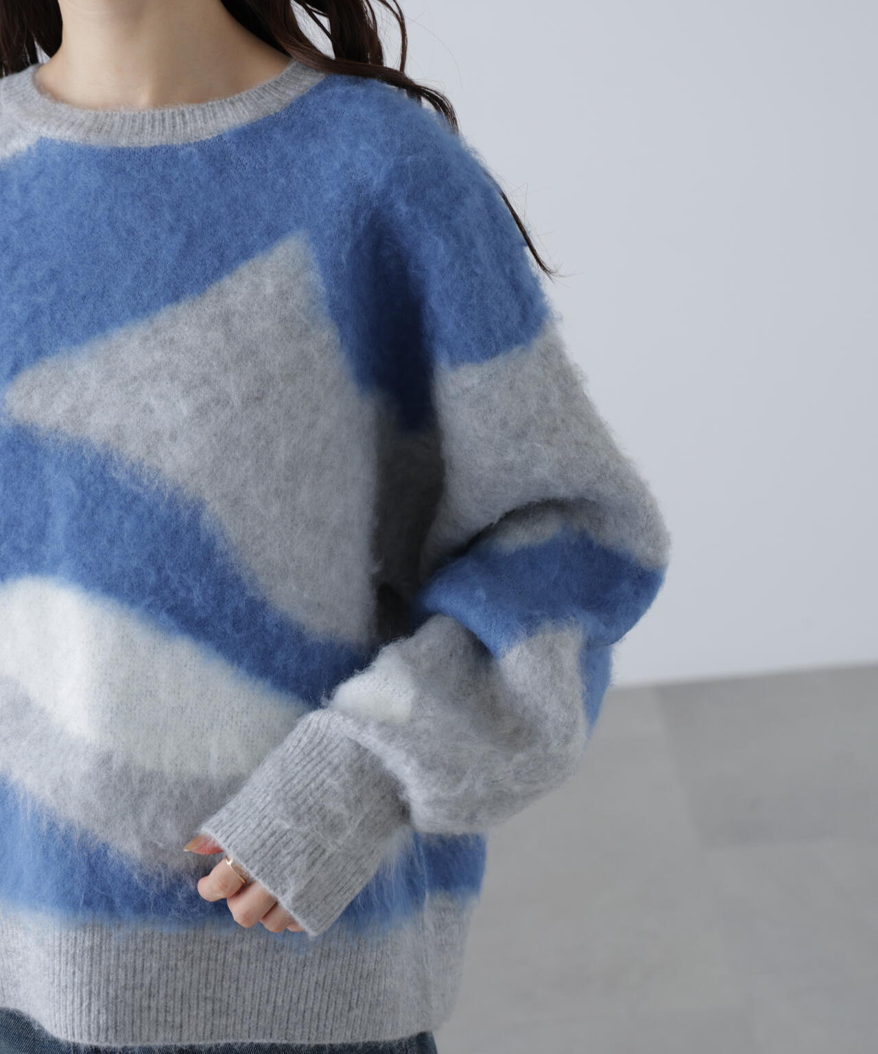 起毛ニュアンス柄ニット