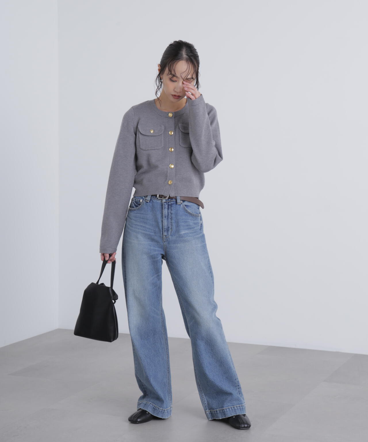 フロントポケット金ボタンニットカーディガン