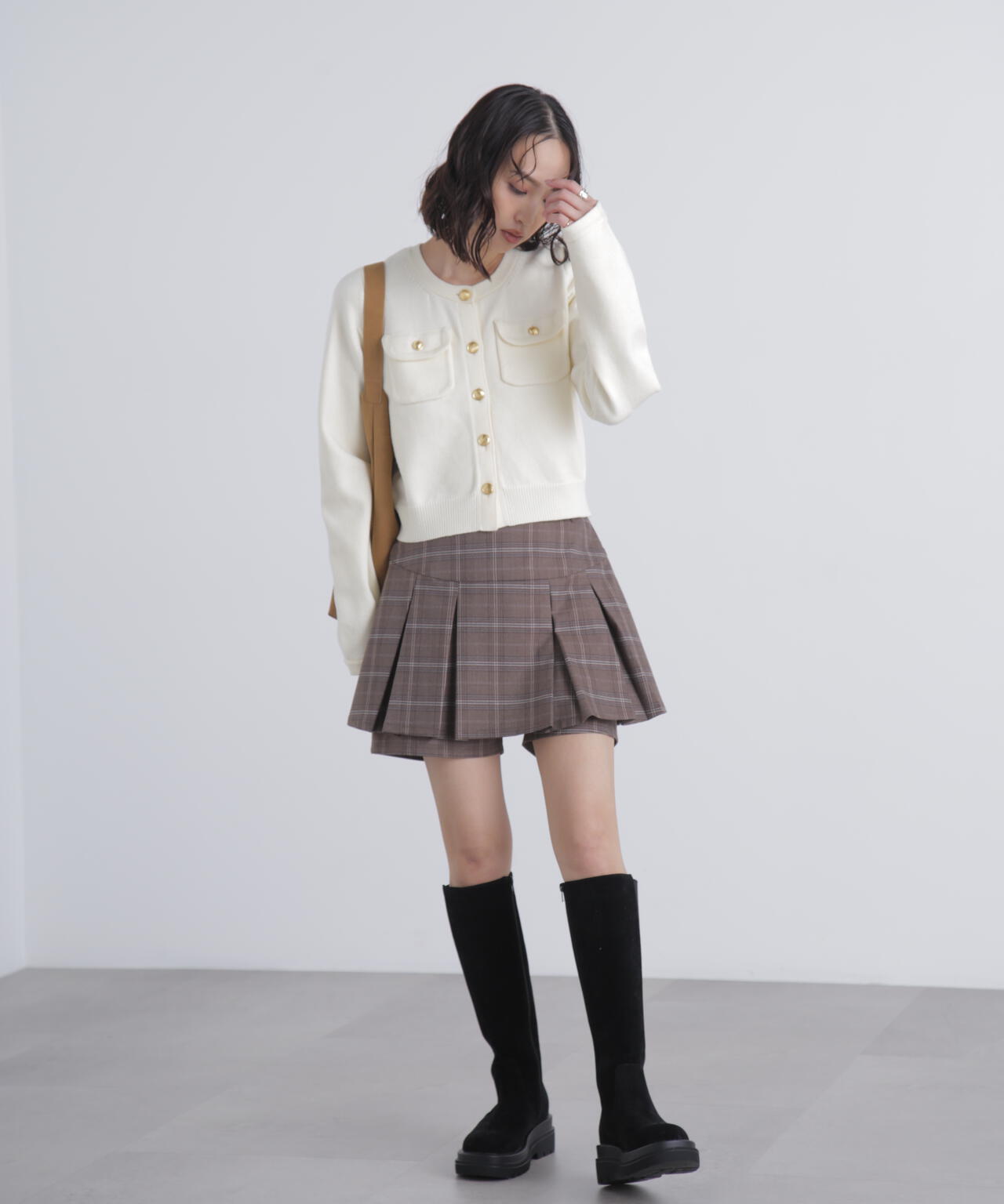 フロントポケット金ボタンニットカーディガン