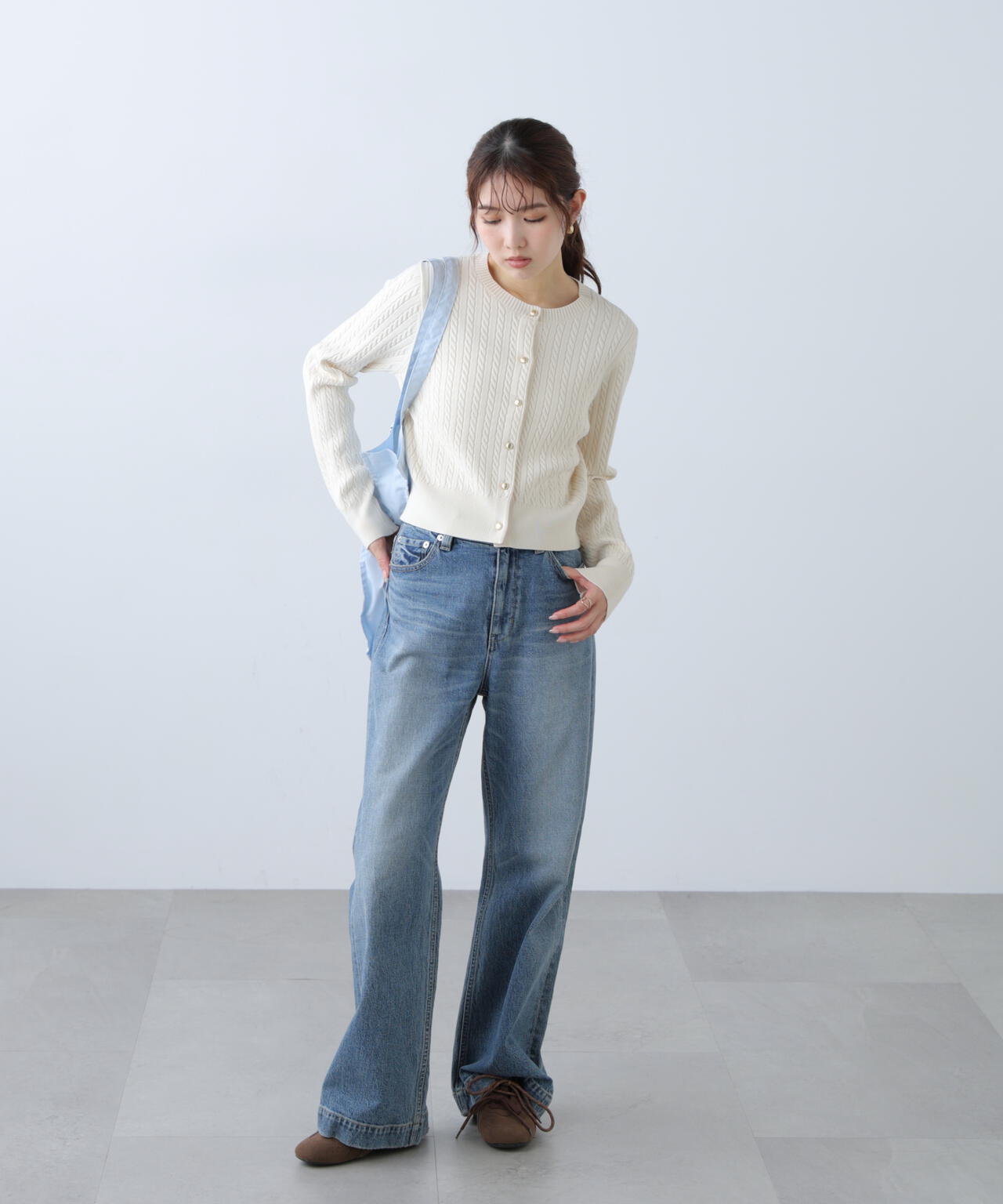 金ボタンミニケーブルカーディガン