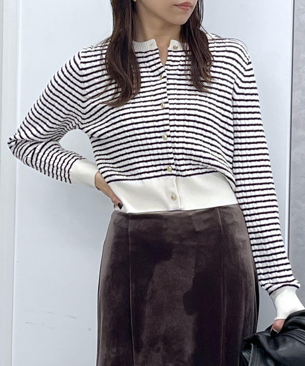 金ボタンミニケーブルカーディガン