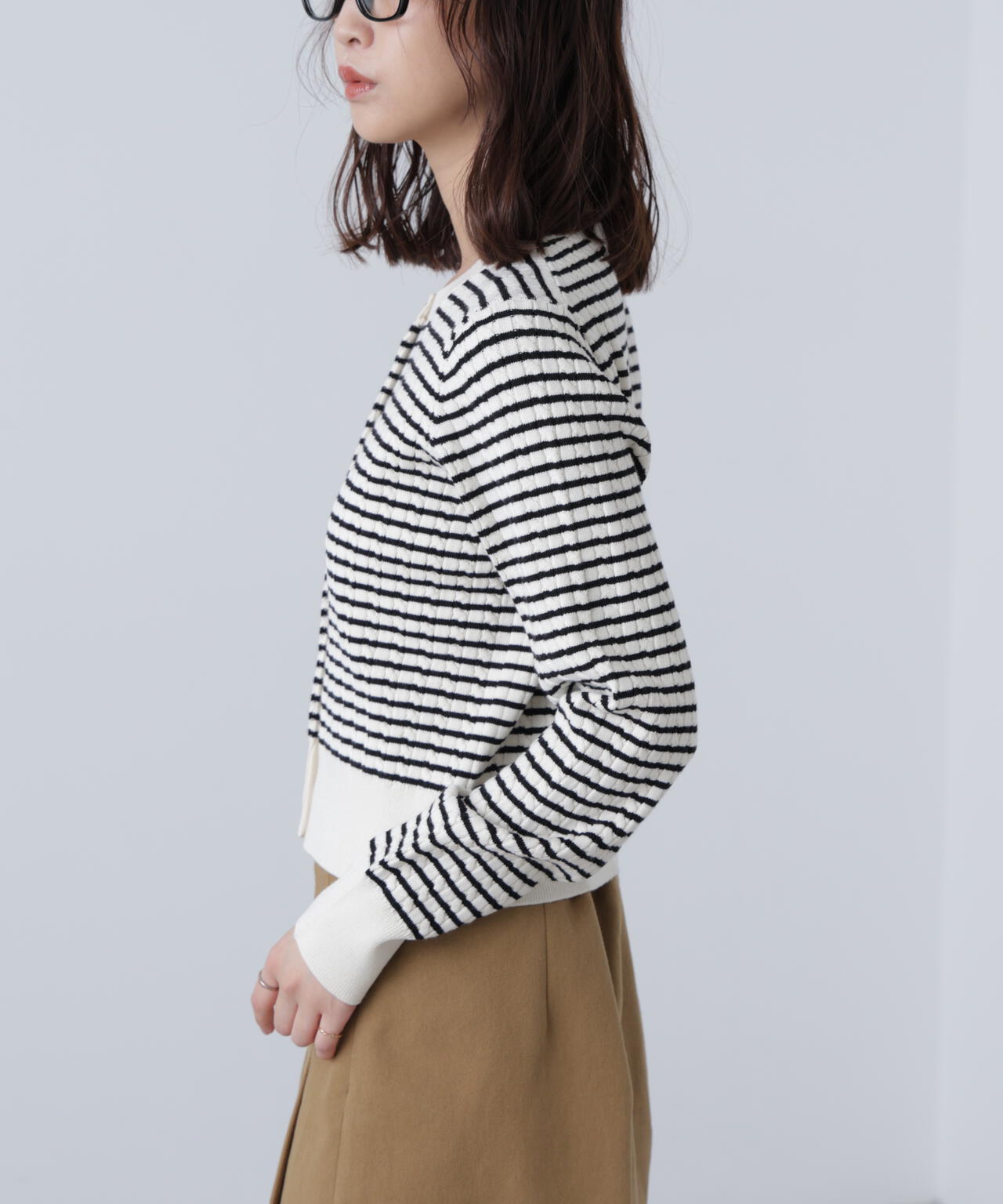 金ボタンミニケーブルカーディガン