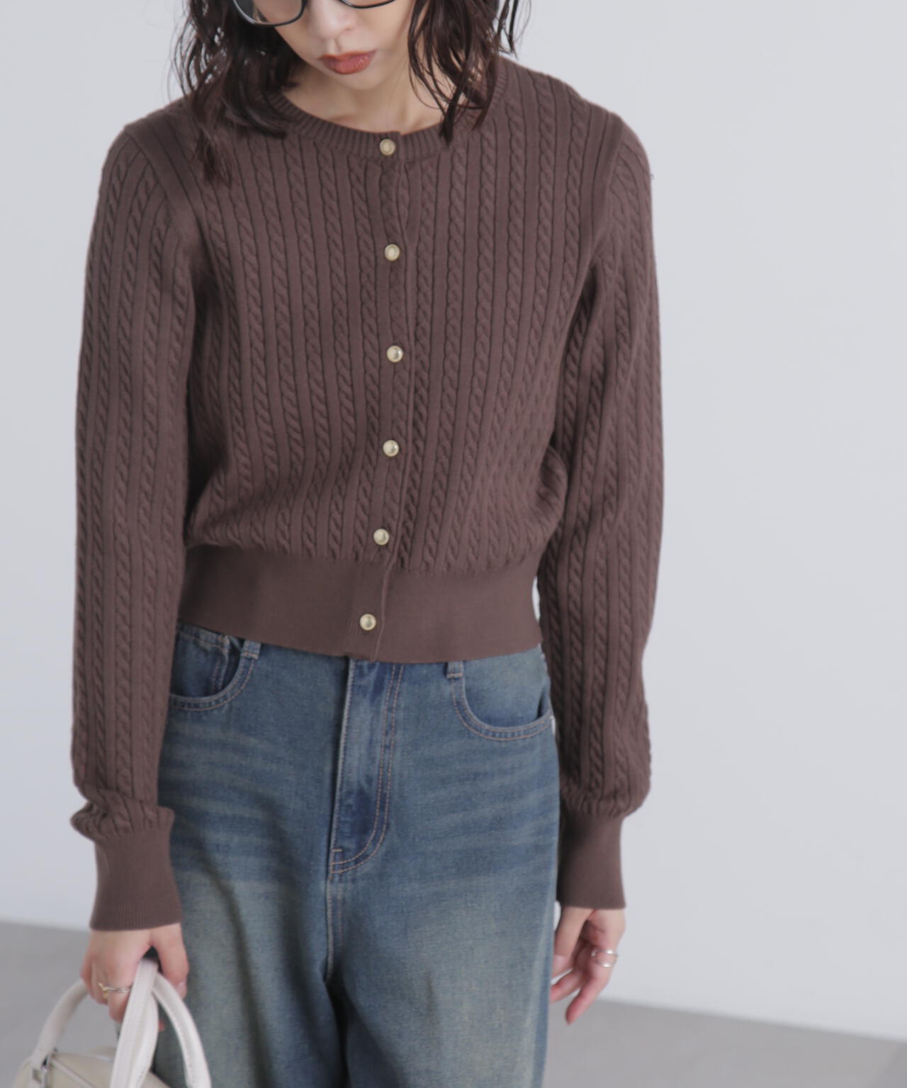 金ボタンミニケーブルカーディガン