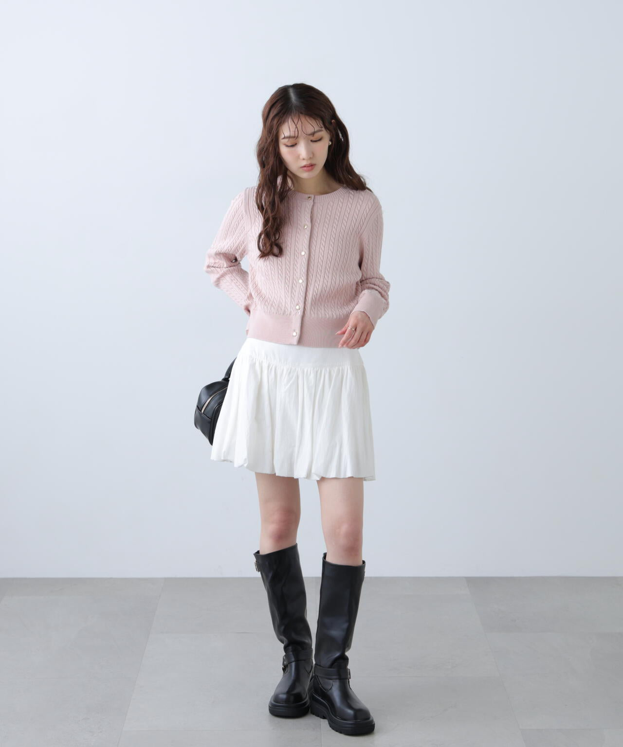 金ボタンミニケーブルカーディガン