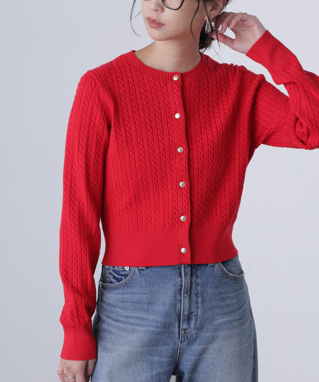 金ボタンミニケーブルカーディガン