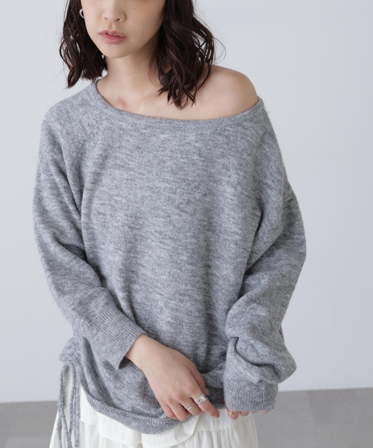 ワンショルルーズニット