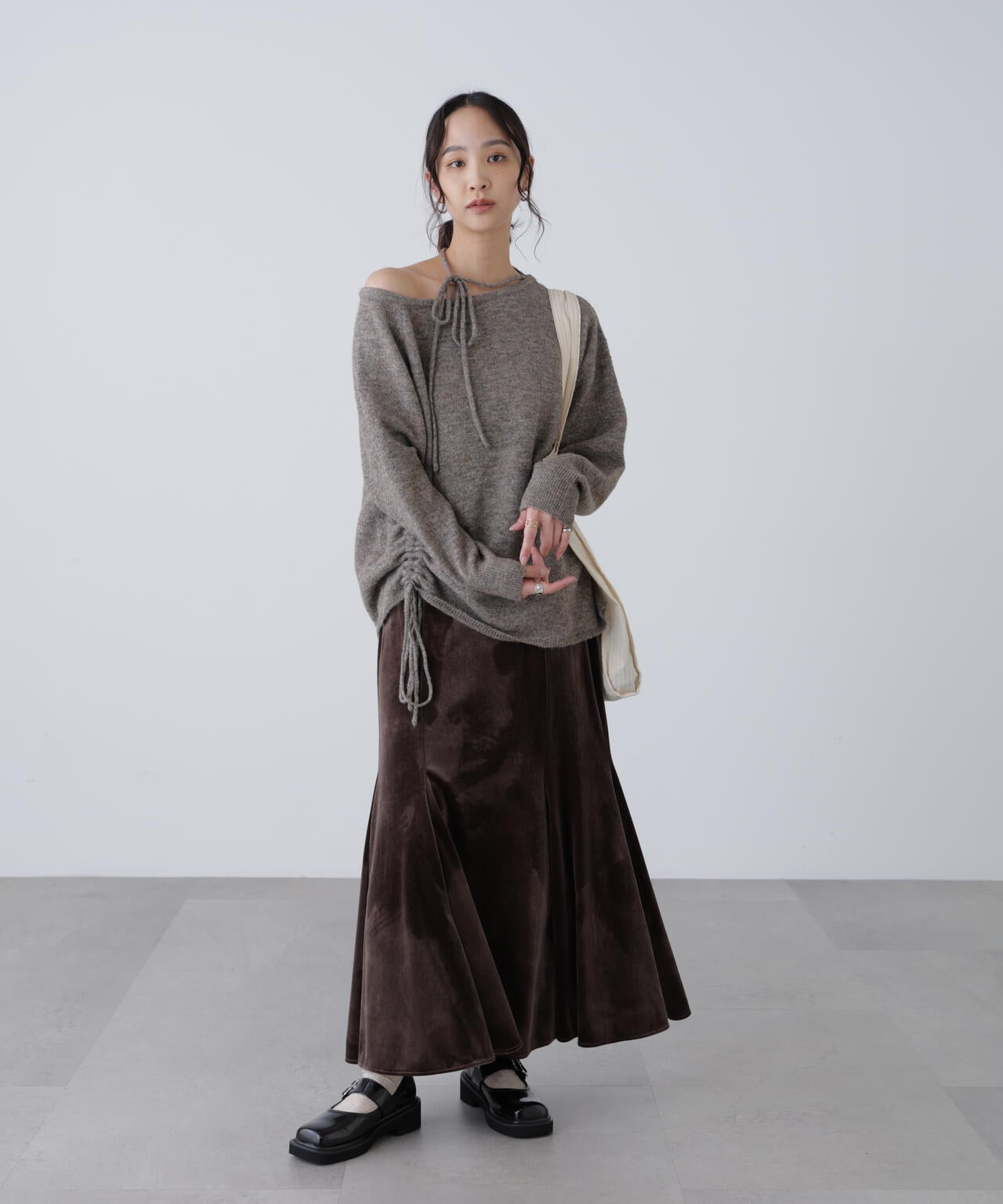 ワンショルルーズニット