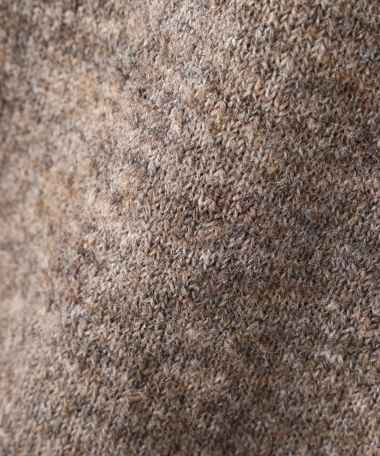 ワンショルルーズニット