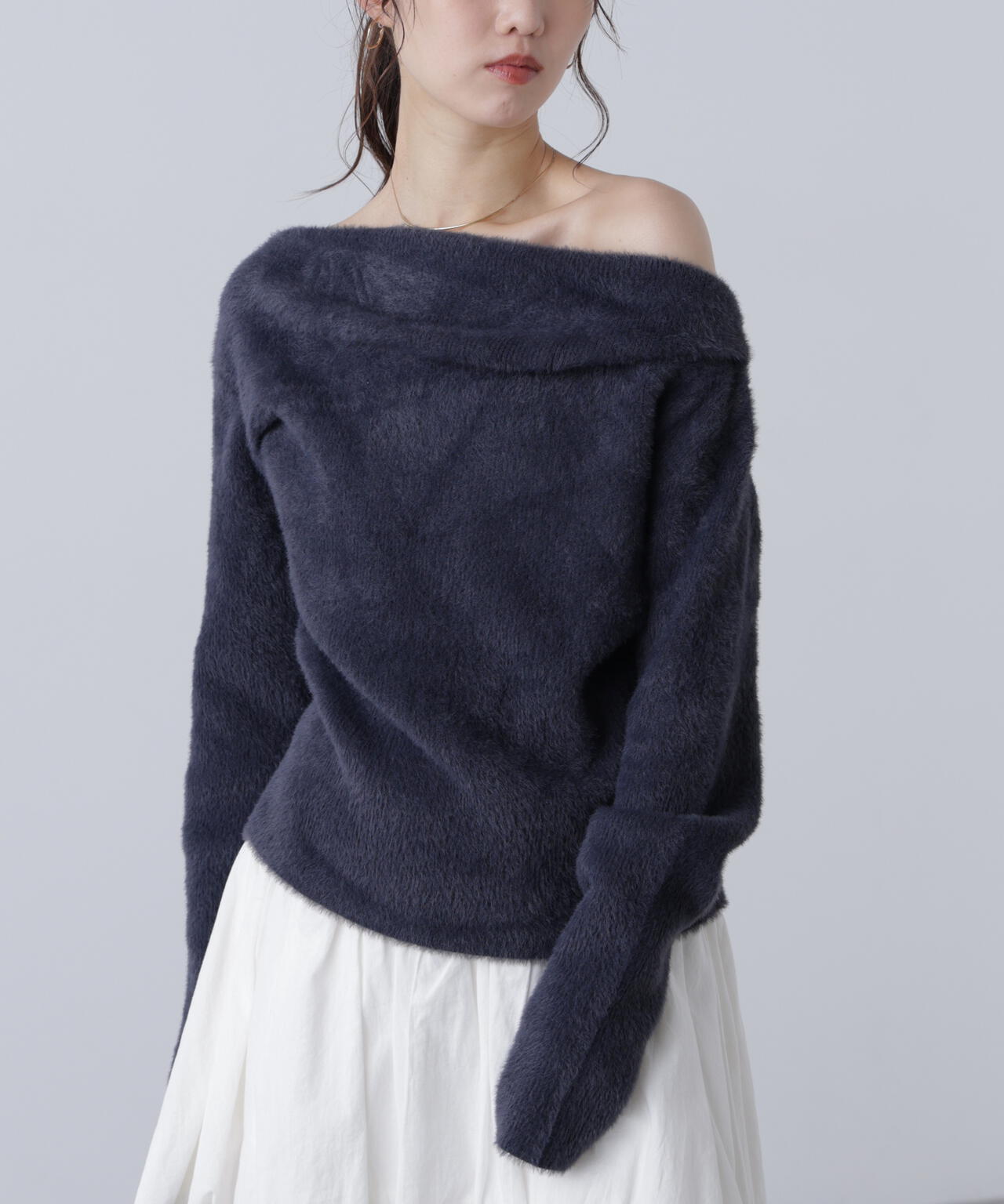 【MFM】シャギーオフショルドレープネックニット