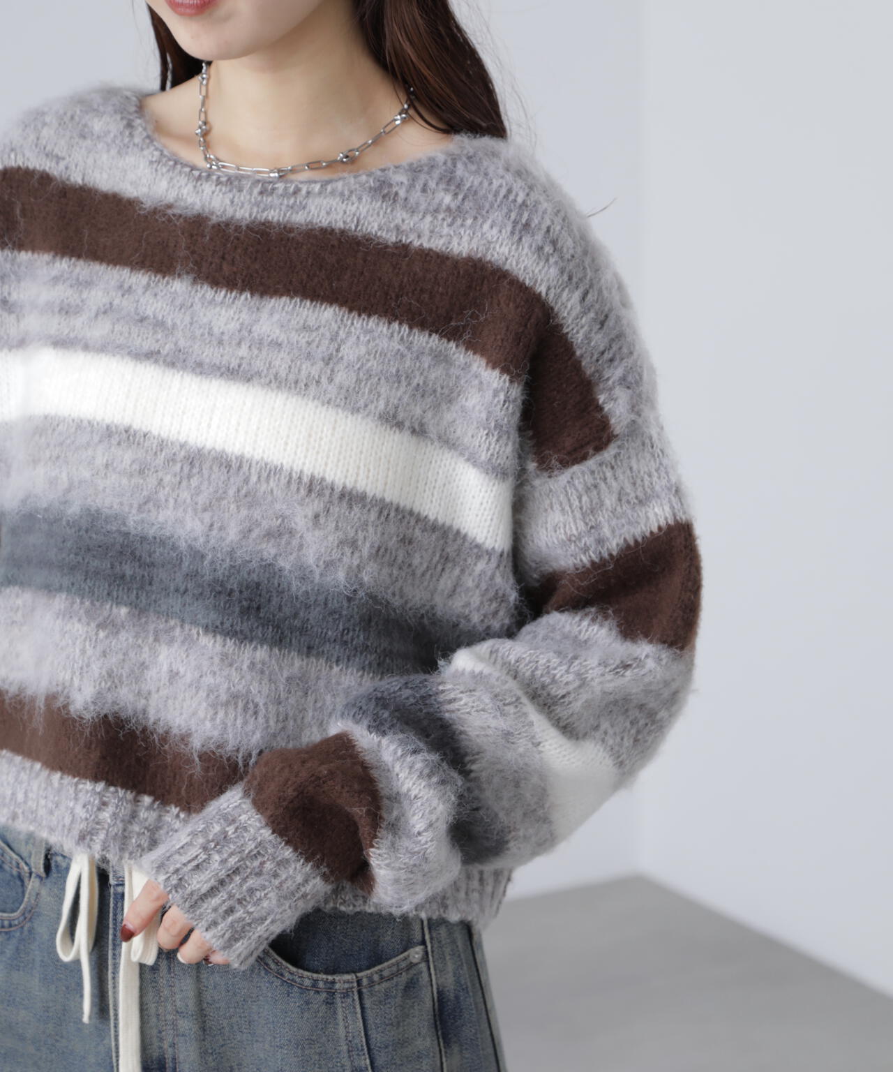 マルチボーダー短丈ニット