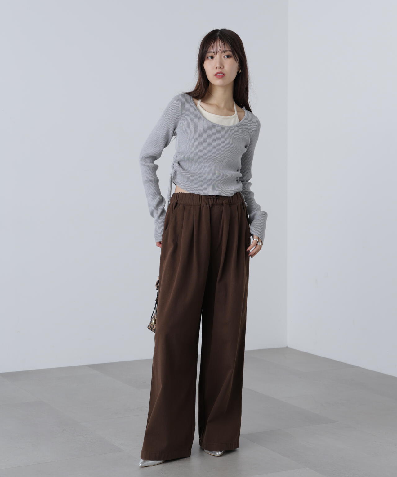 ホルターネックレイヤードサイドドロストニット