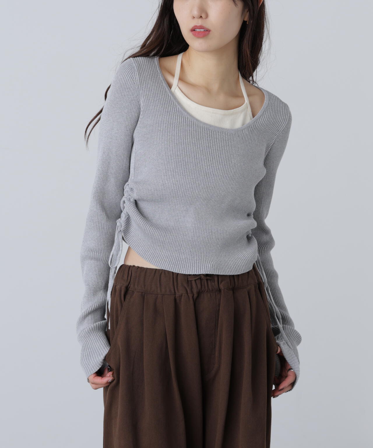 ホルターネックレイヤードサイドドロストニット