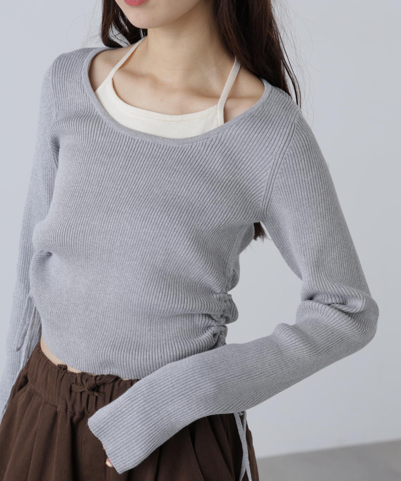 ホルターネックレイヤードサイドドロストニット