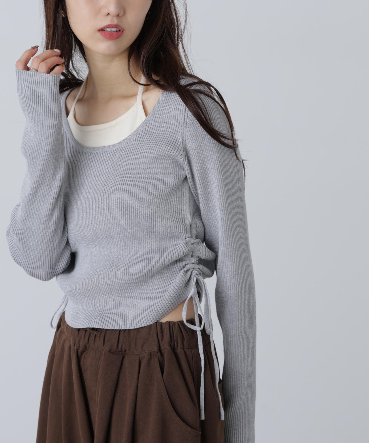 ホルターネックレイヤードサイドドロストニット