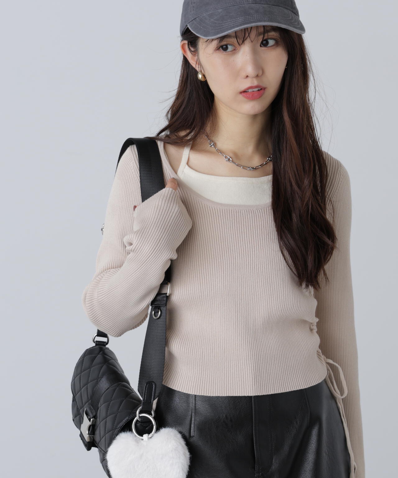 ホルターネックレイヤードサイドドロストニット