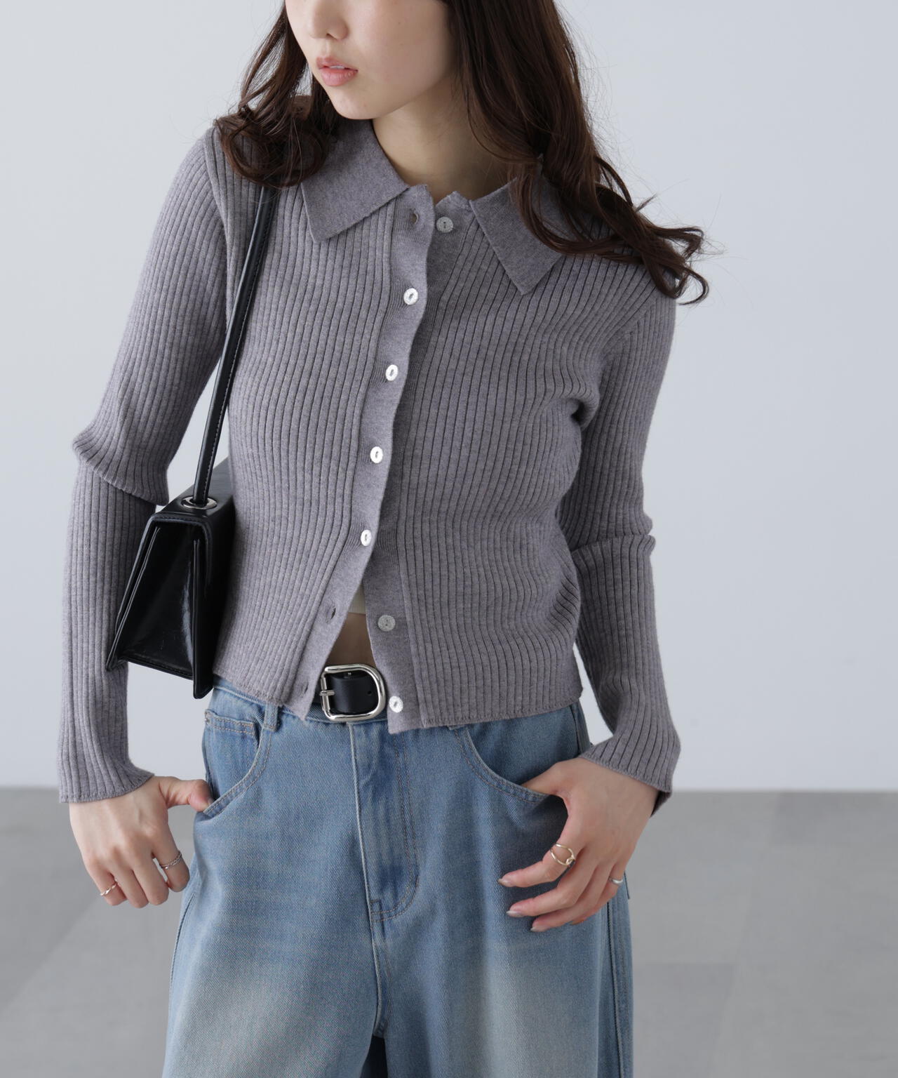 〈ＭＦＭ〉きらきらボタン襟ニット