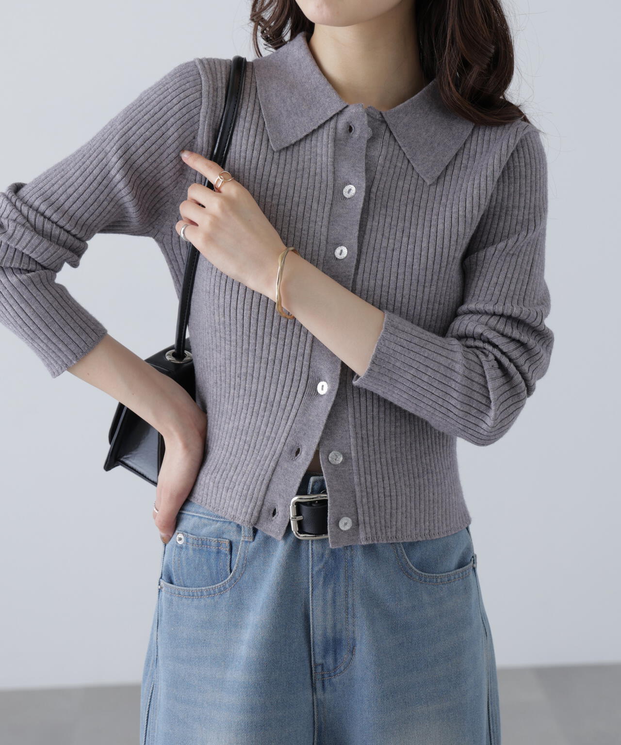 〈ＭＦＭ〉きらきらボタン襟ニット