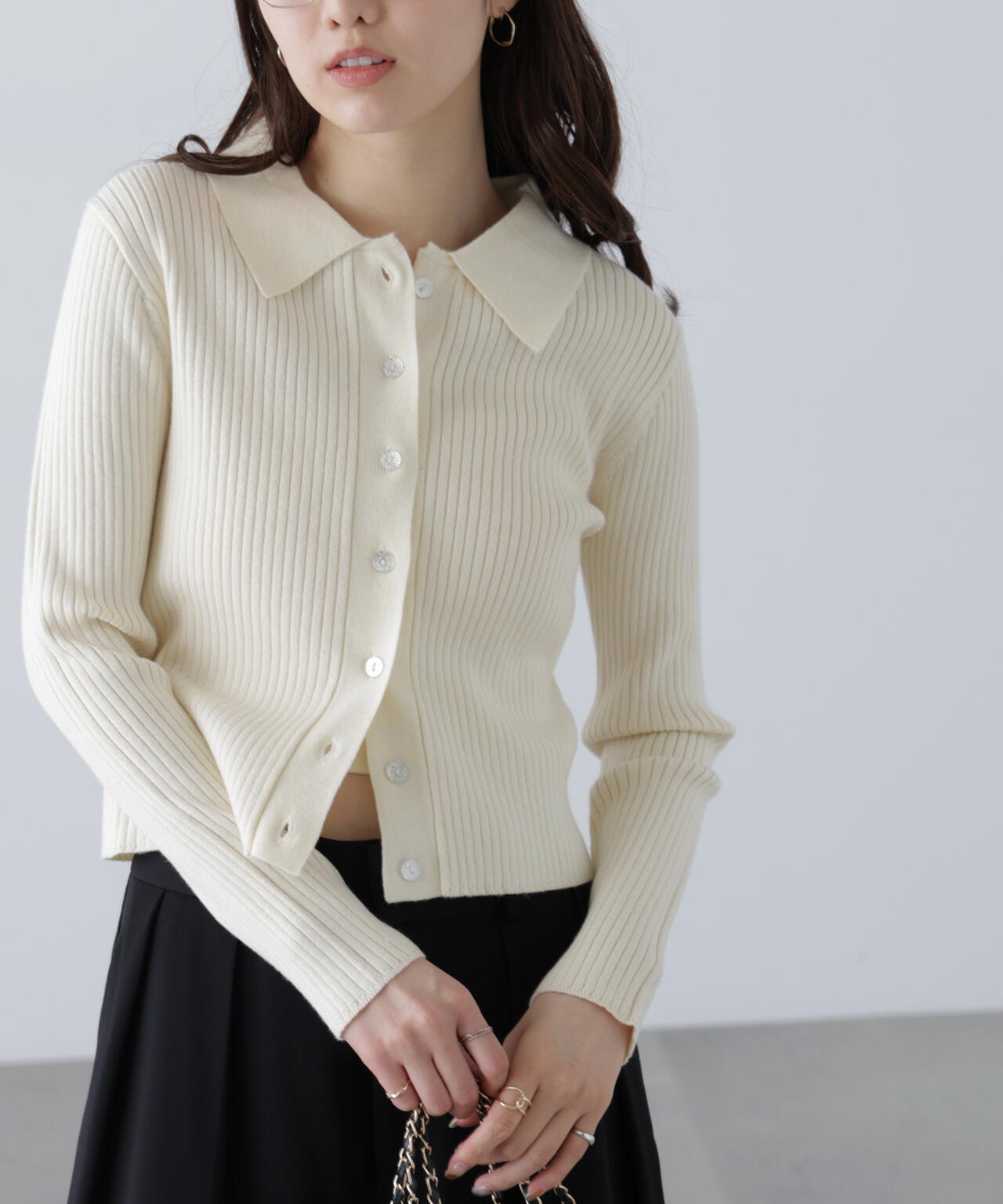 〈ＭＦＭ〉きらきらボタン襟ニット