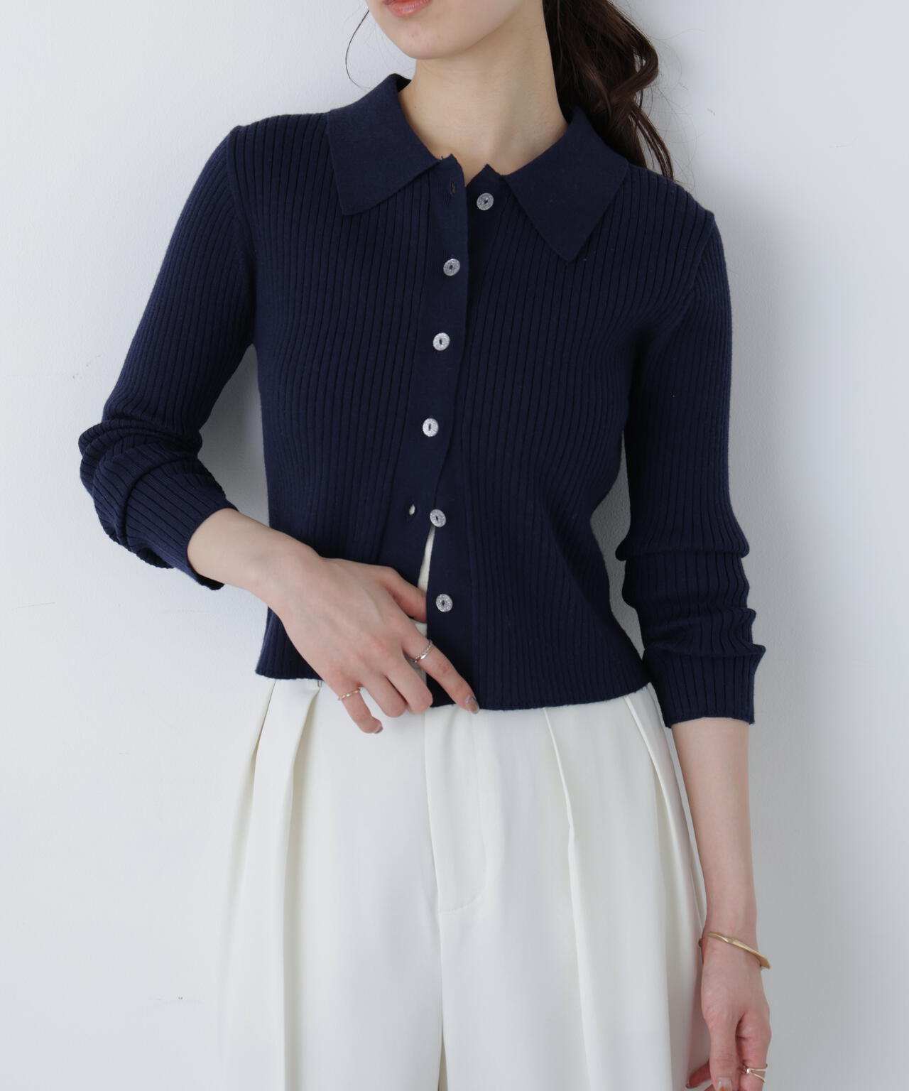 〈ＭＦＭ〉きらきらボタン襟ニット