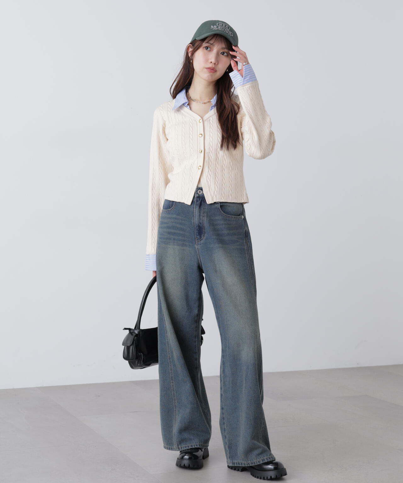 シャツレイヤードゴールドボタンニット