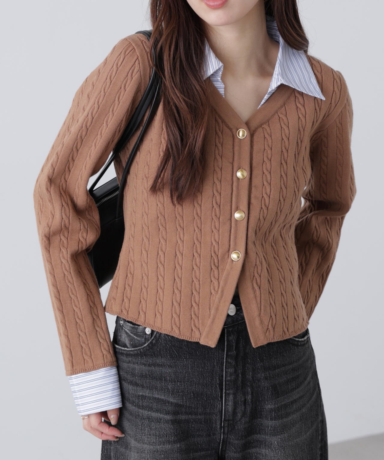 シャツレイヤードゴールドボタンニット