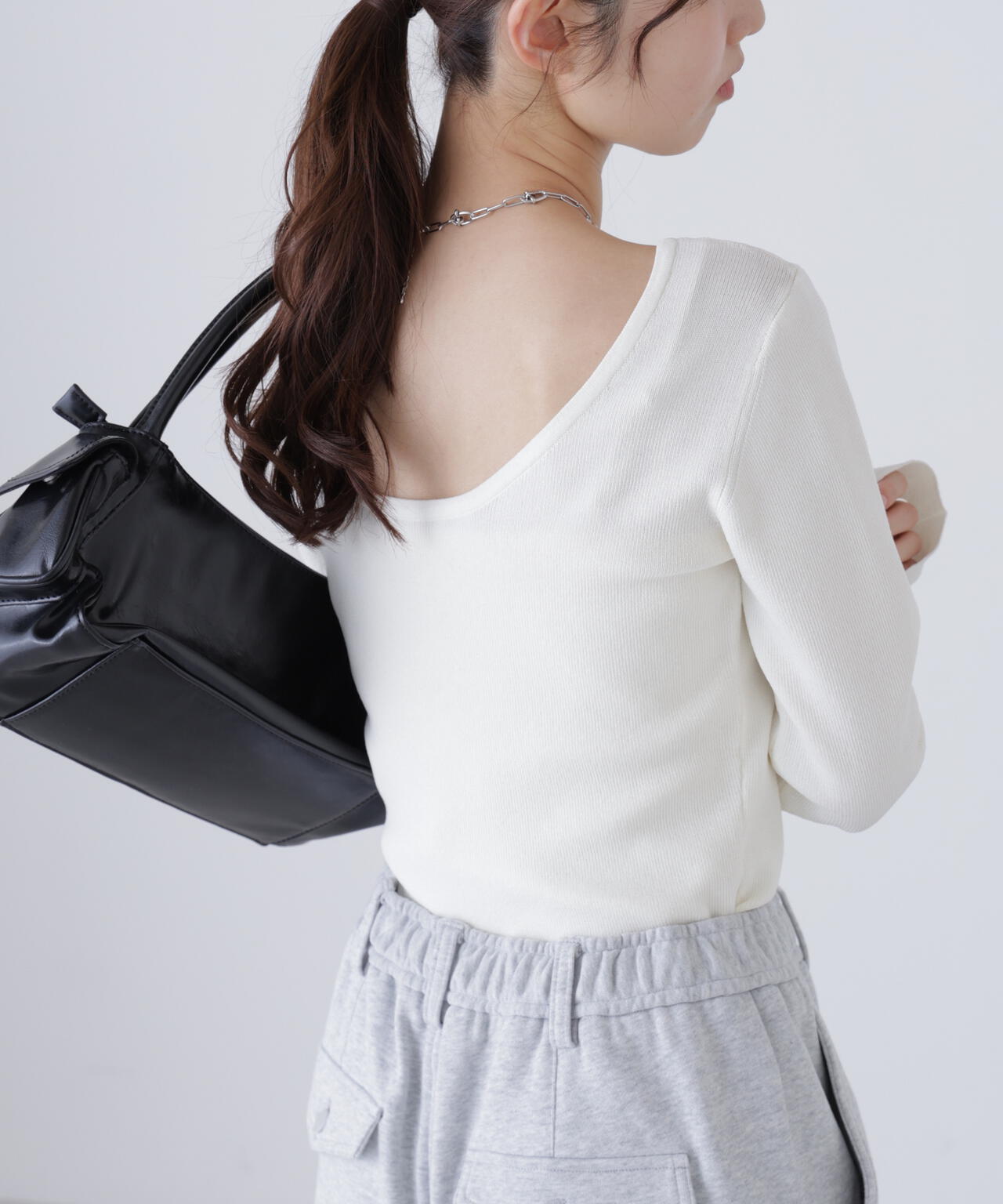 【MFM】バックオープンニット