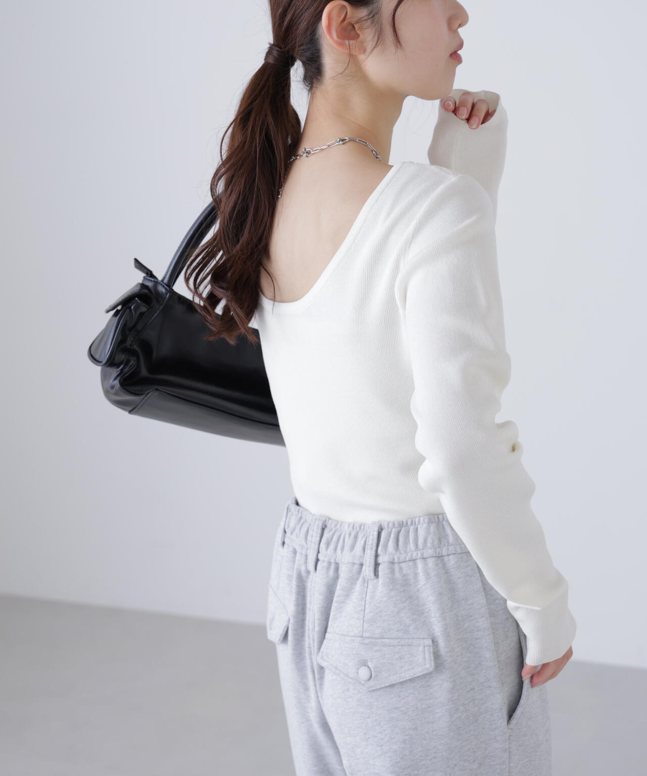 【MFM】バックオープンニット