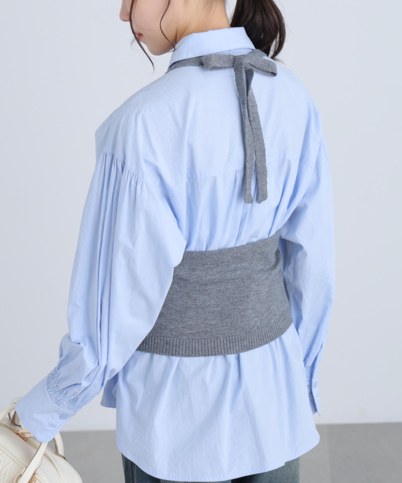 ホルターネックニットベスト