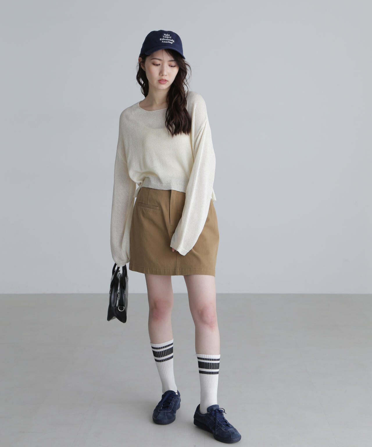 透かしあみ天竺短丈ニット