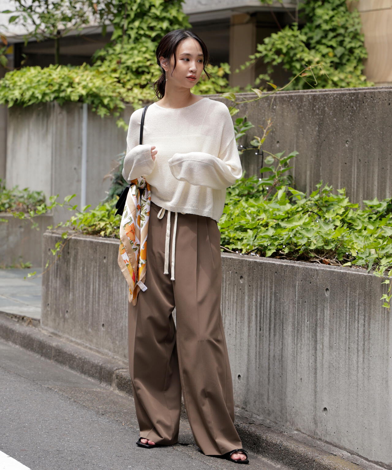 透かしあみ天竺短丈ニット