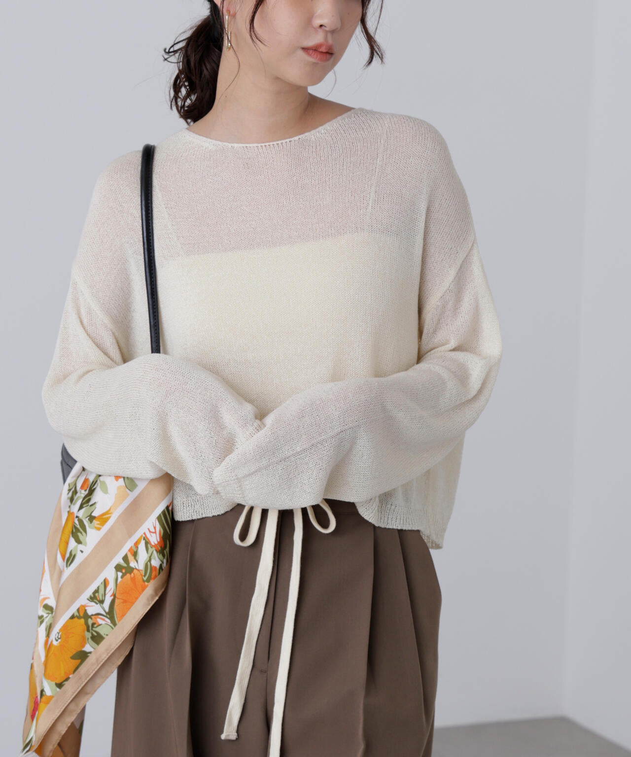 透かしあみ天竺短丈ニット