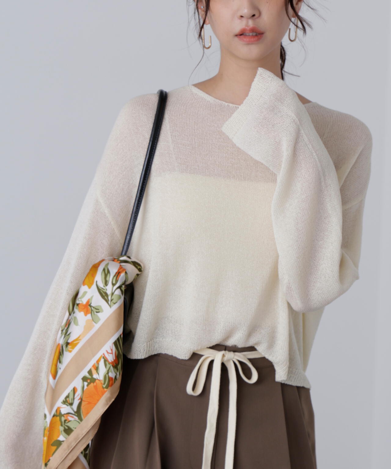 透かしあみ天竺短丈ニット