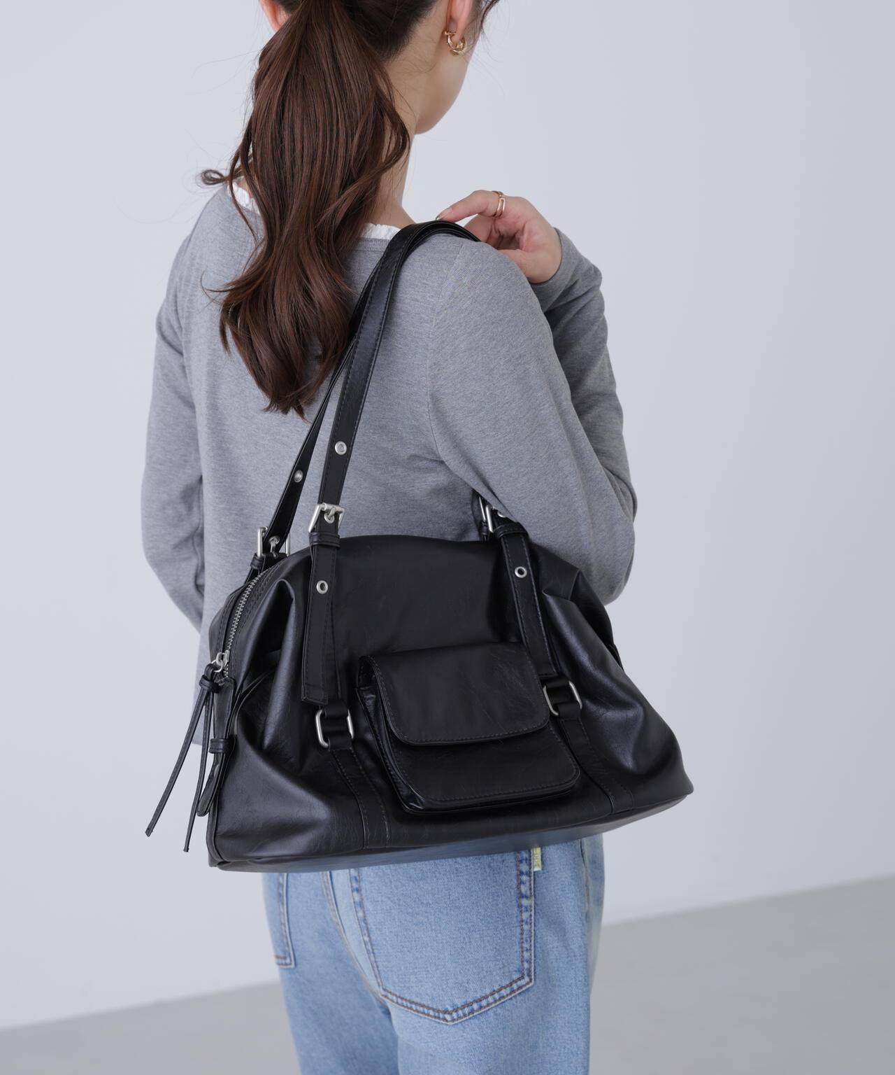 フロントポケットバッグ