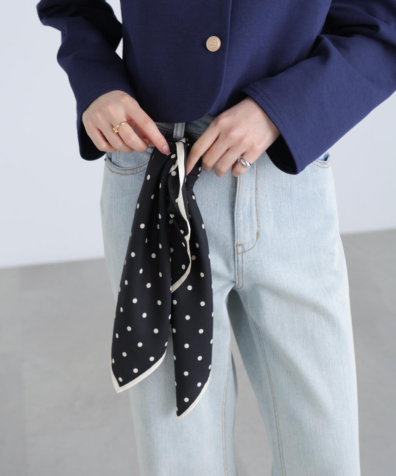 ドットスカーフ