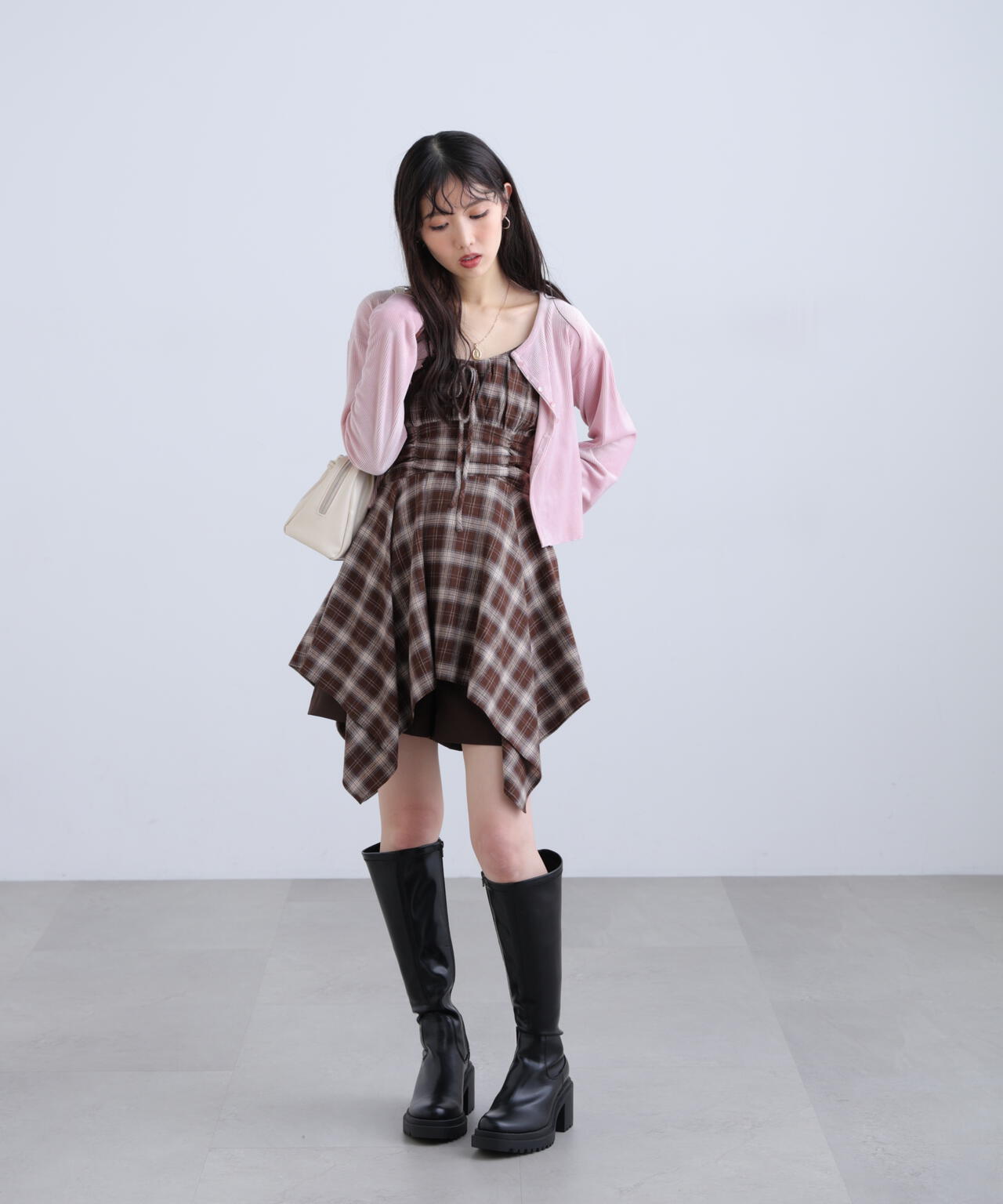 162cm 着用サイズ：FR