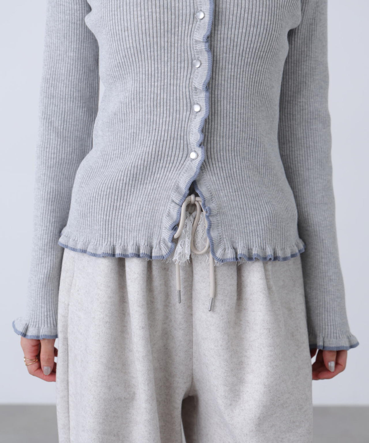162cm 着用サイズ：FR
