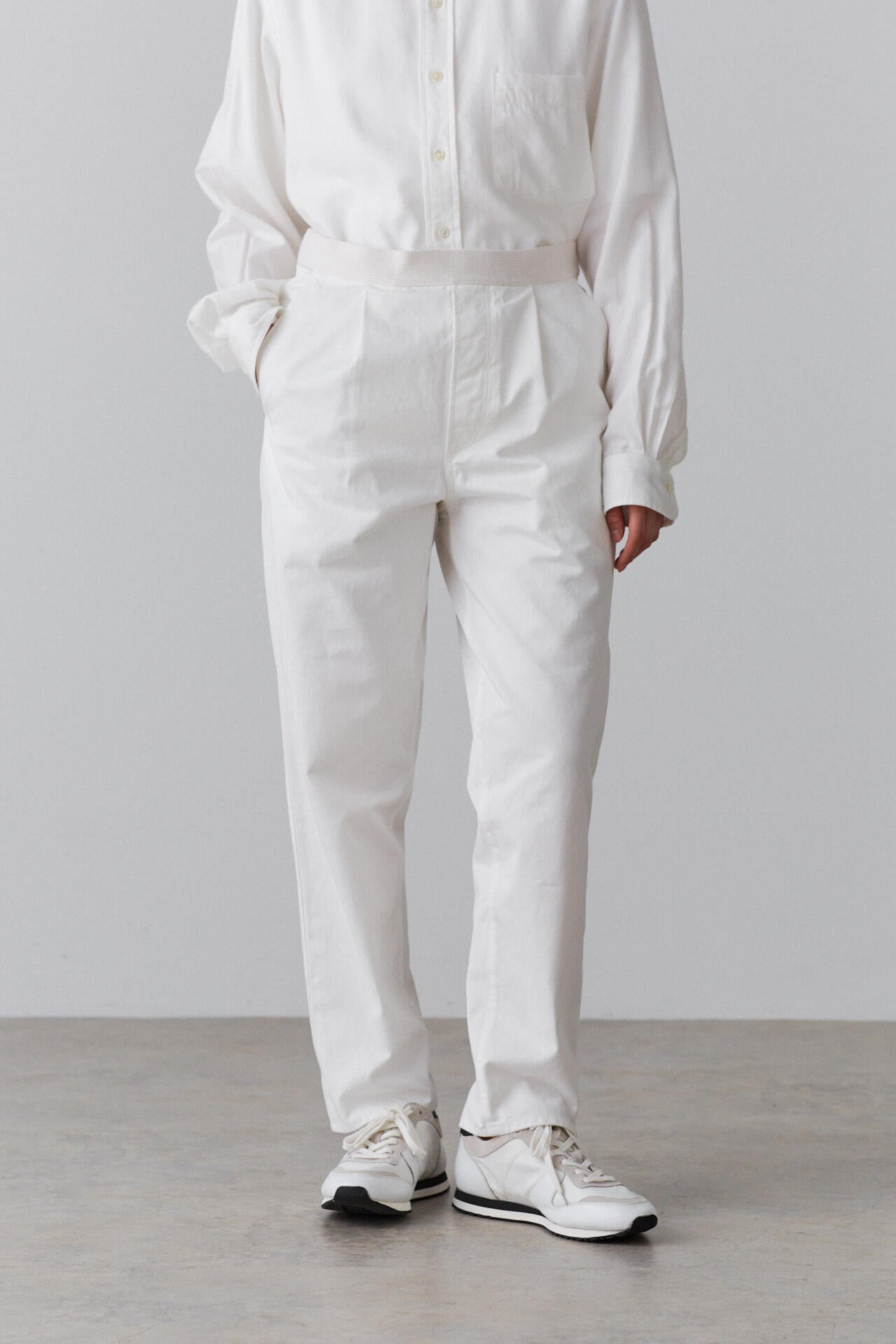 Y / ORGANIC COTTON CHINO BELTED TROUSERS | YLÈVE（イレーヴ