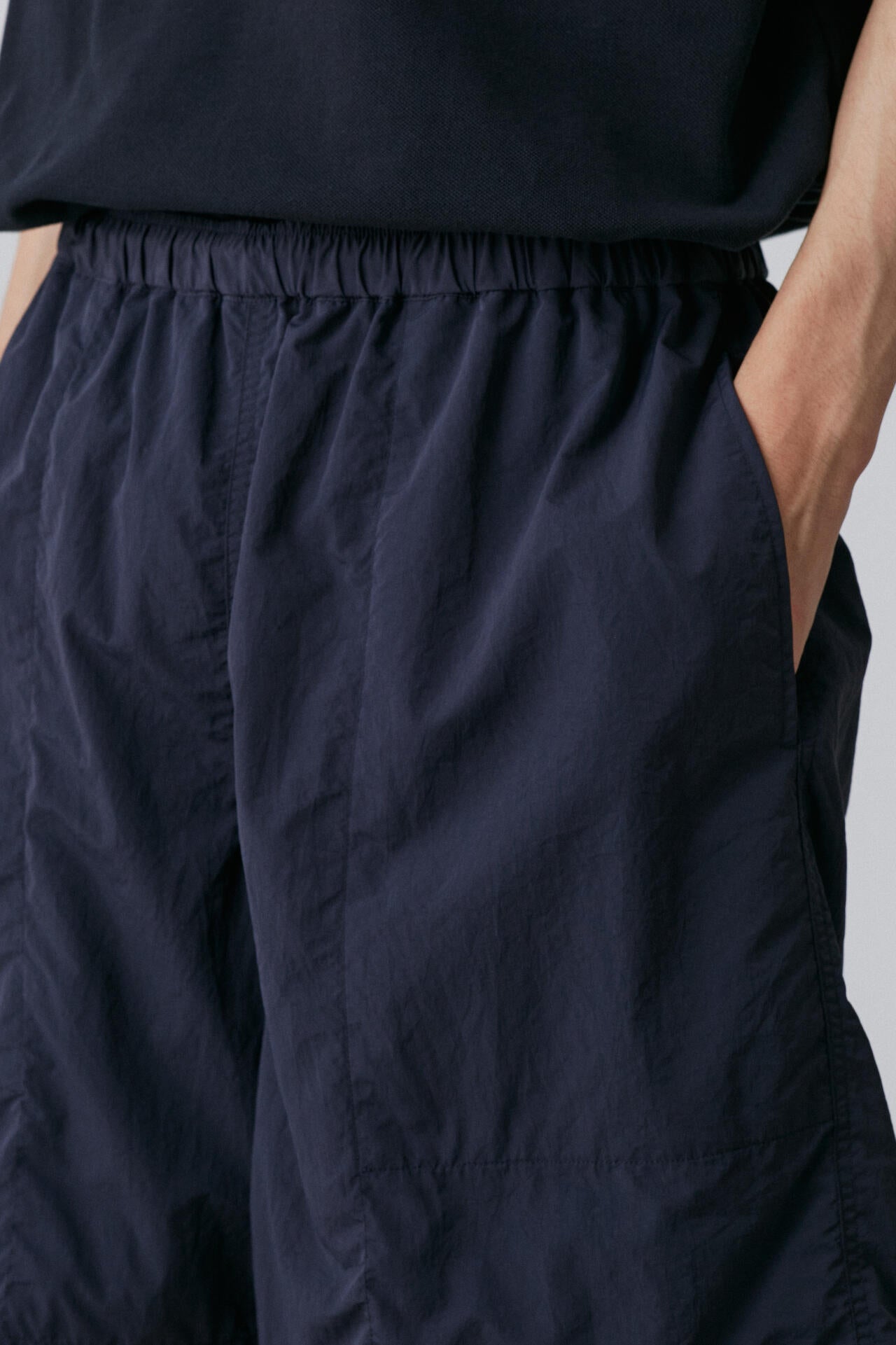 Ｙ / RECYCLE NYLON MIX TAFFETA SHORTS