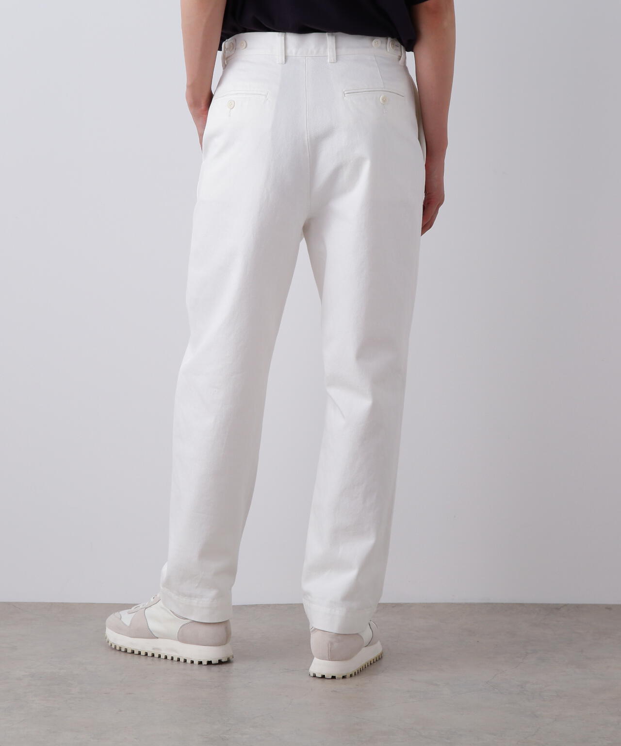 181cm C:84 W:70 H:91 着用サイズ：L