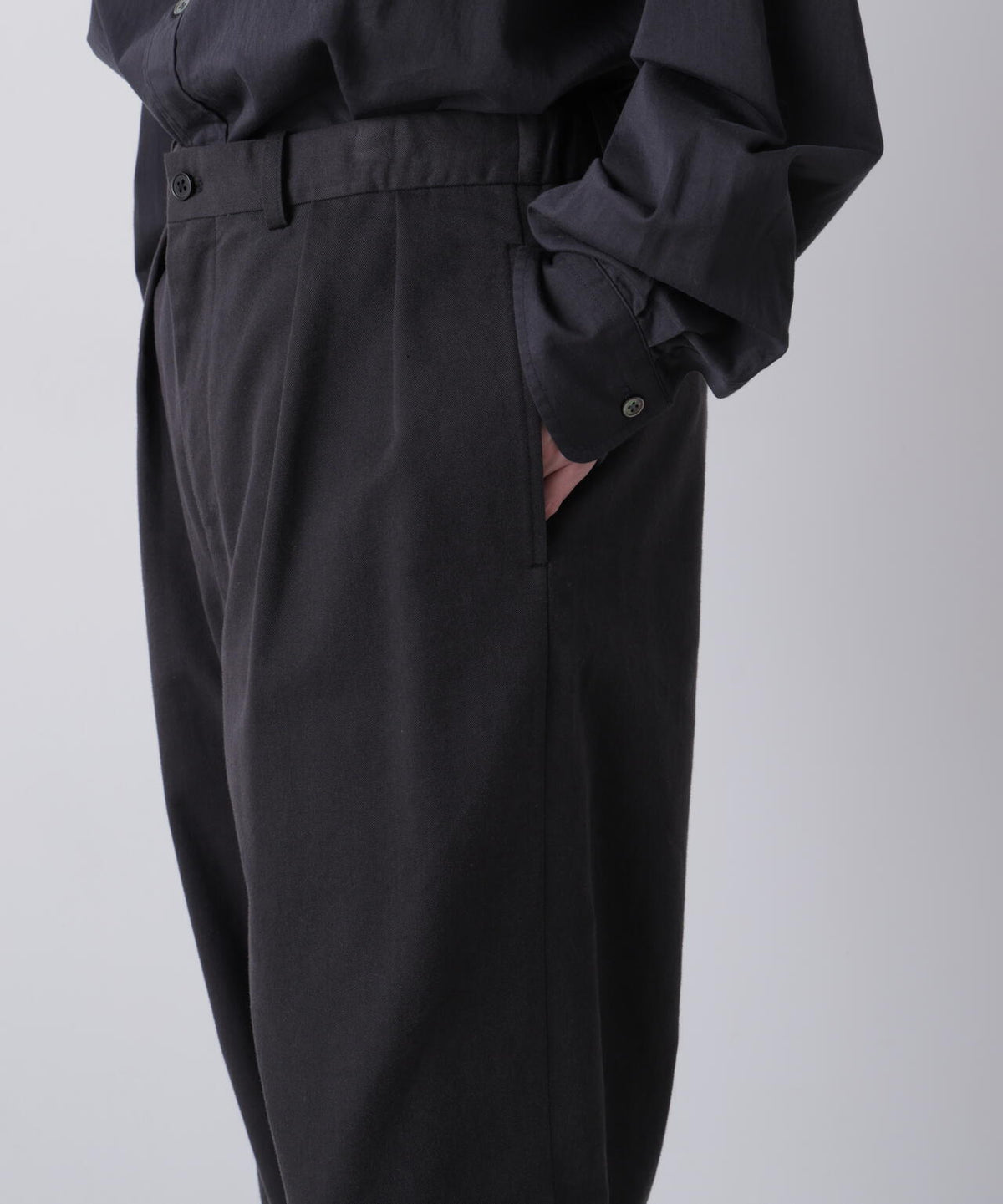 Ｙ /  [UNISEX] ORGANIC COTTON TENCEL CHINO TROUSERS