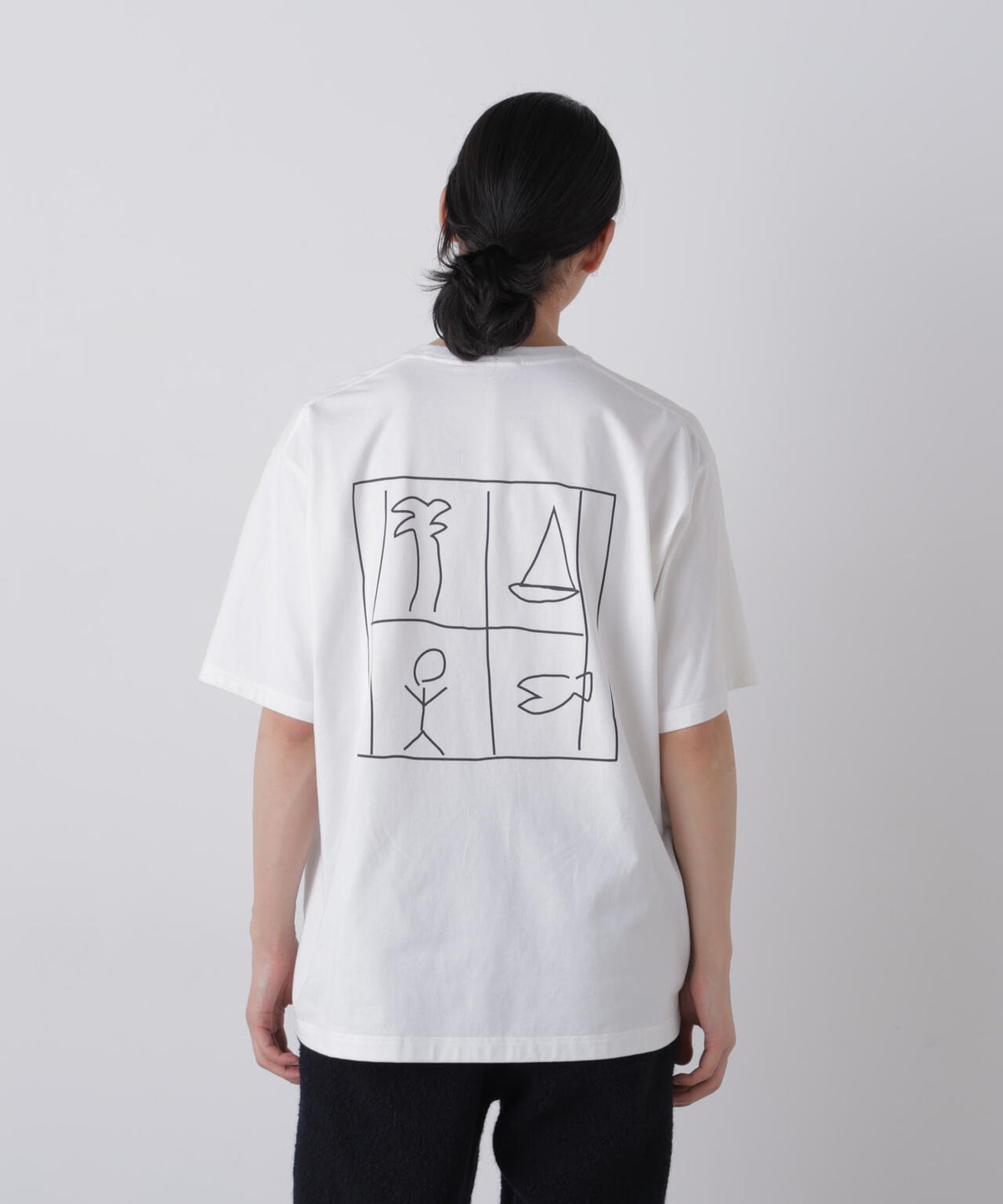 181cm C:84 W:70 H:91　着用サイズ L