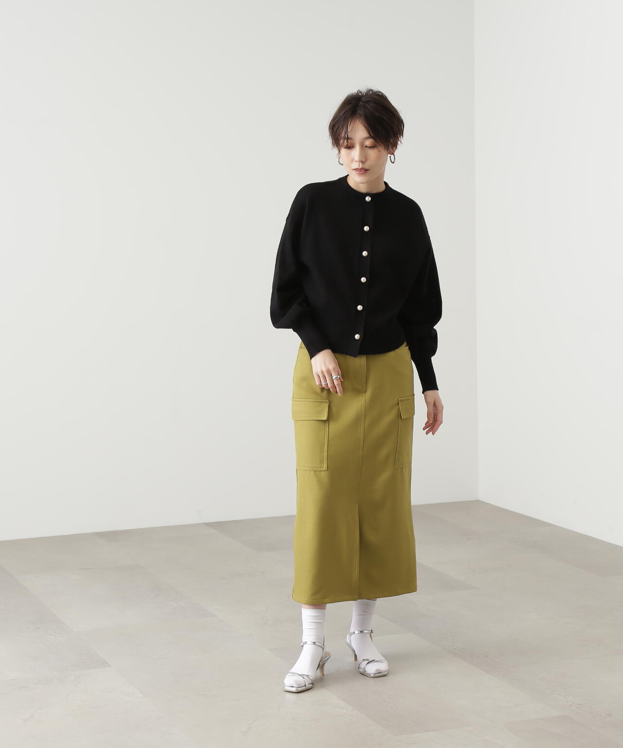168cm/B76/W60/H86 着用サイズ：M