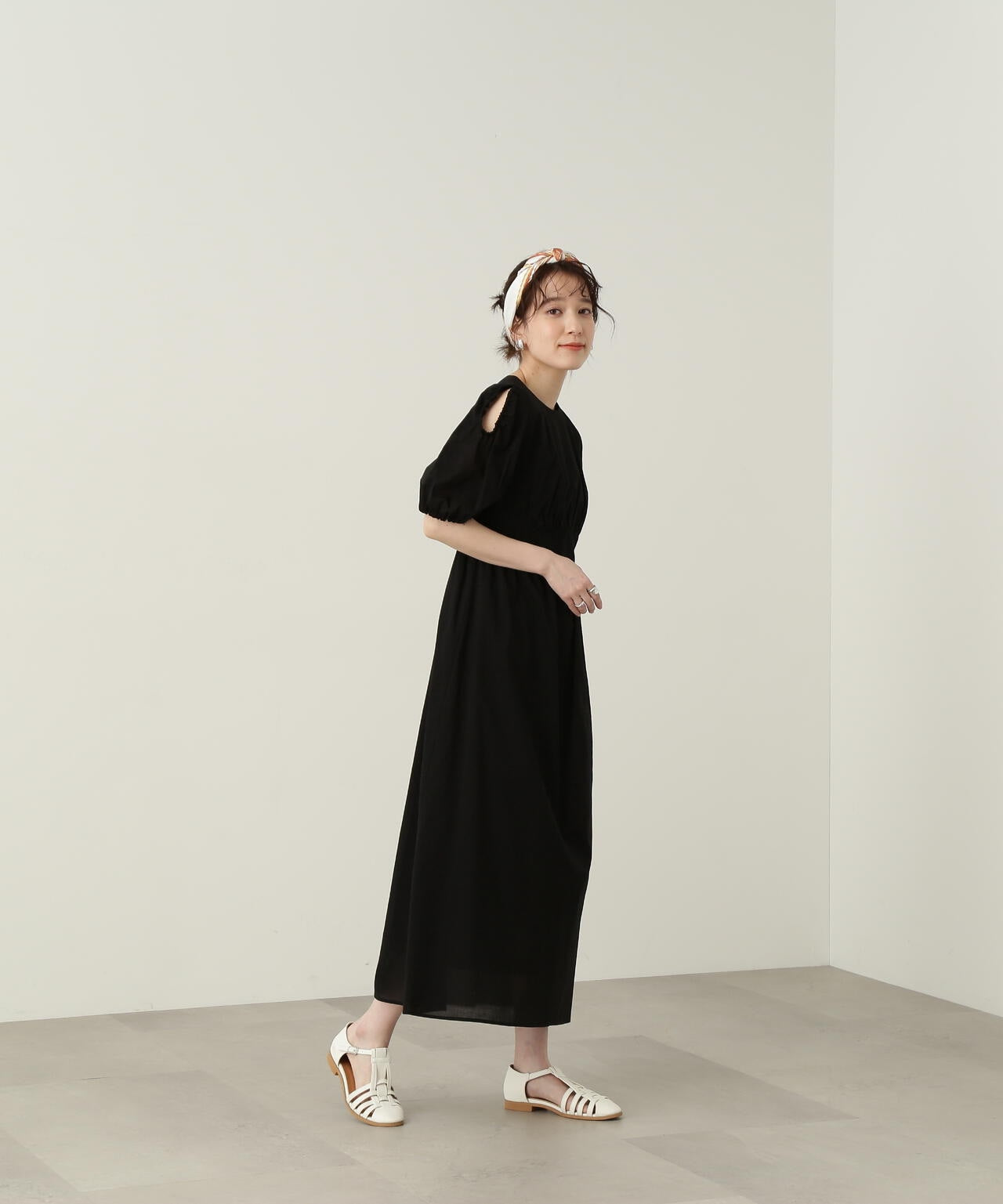 【川津明日香さん着用】コットンボイルギャザーホールワンピース《S Size Line》