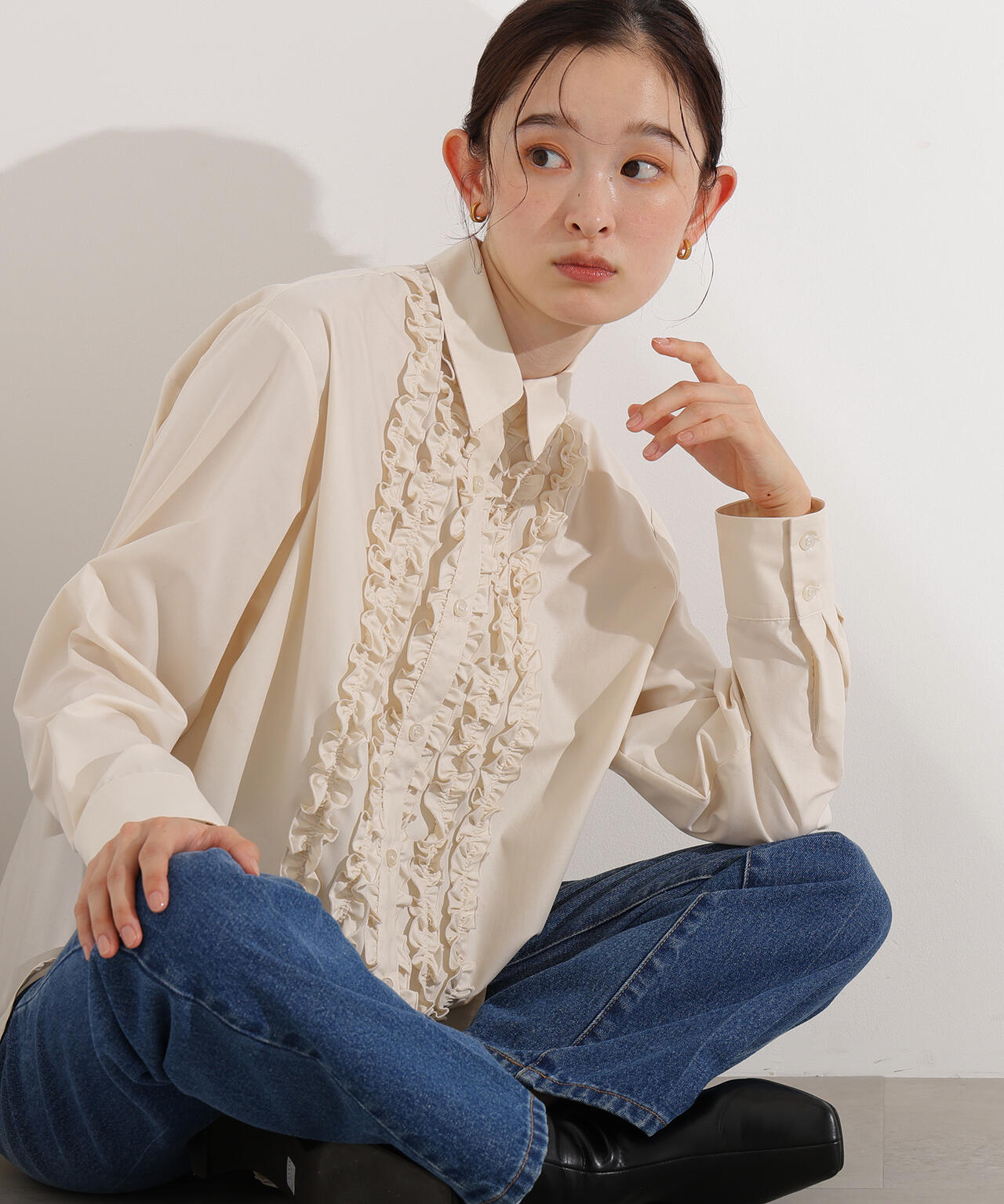 新作 NATURAL BEAUTY BASIC フロントツイストリボンブラウス フロント