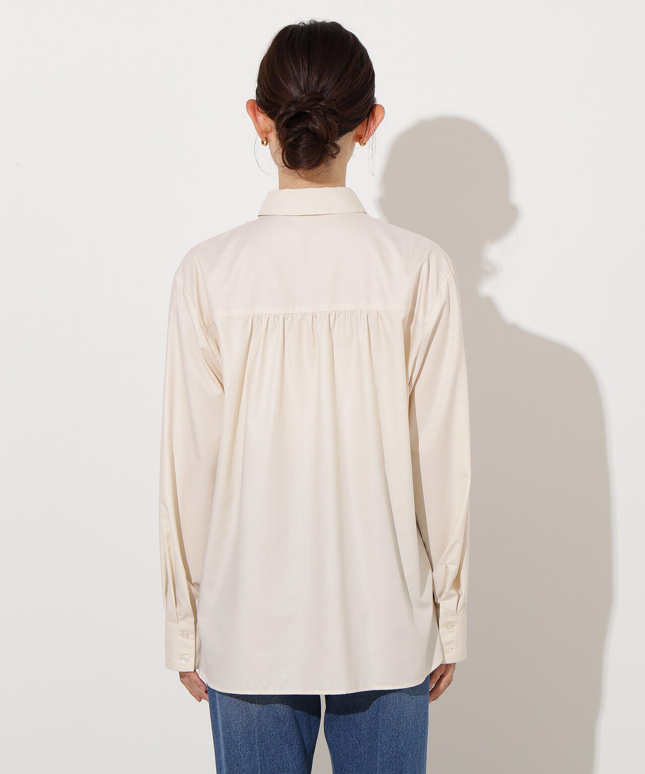 【岸本セシルさん着用】フロントフリルブラウス