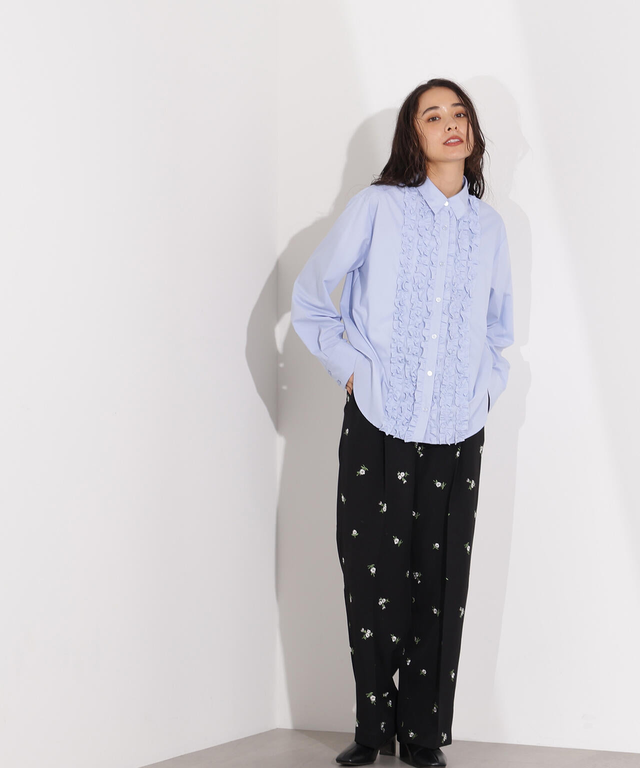 岸本セシルさん着用】フロントフリルブラウス | N. Natural Beauty