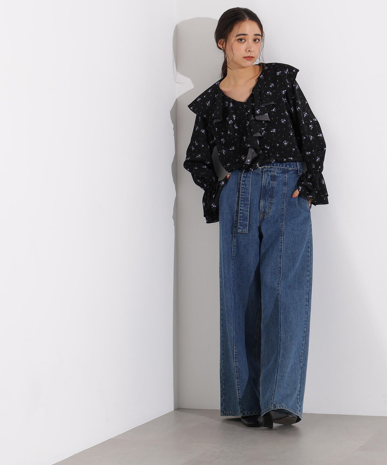 プリントラッフルブラウス