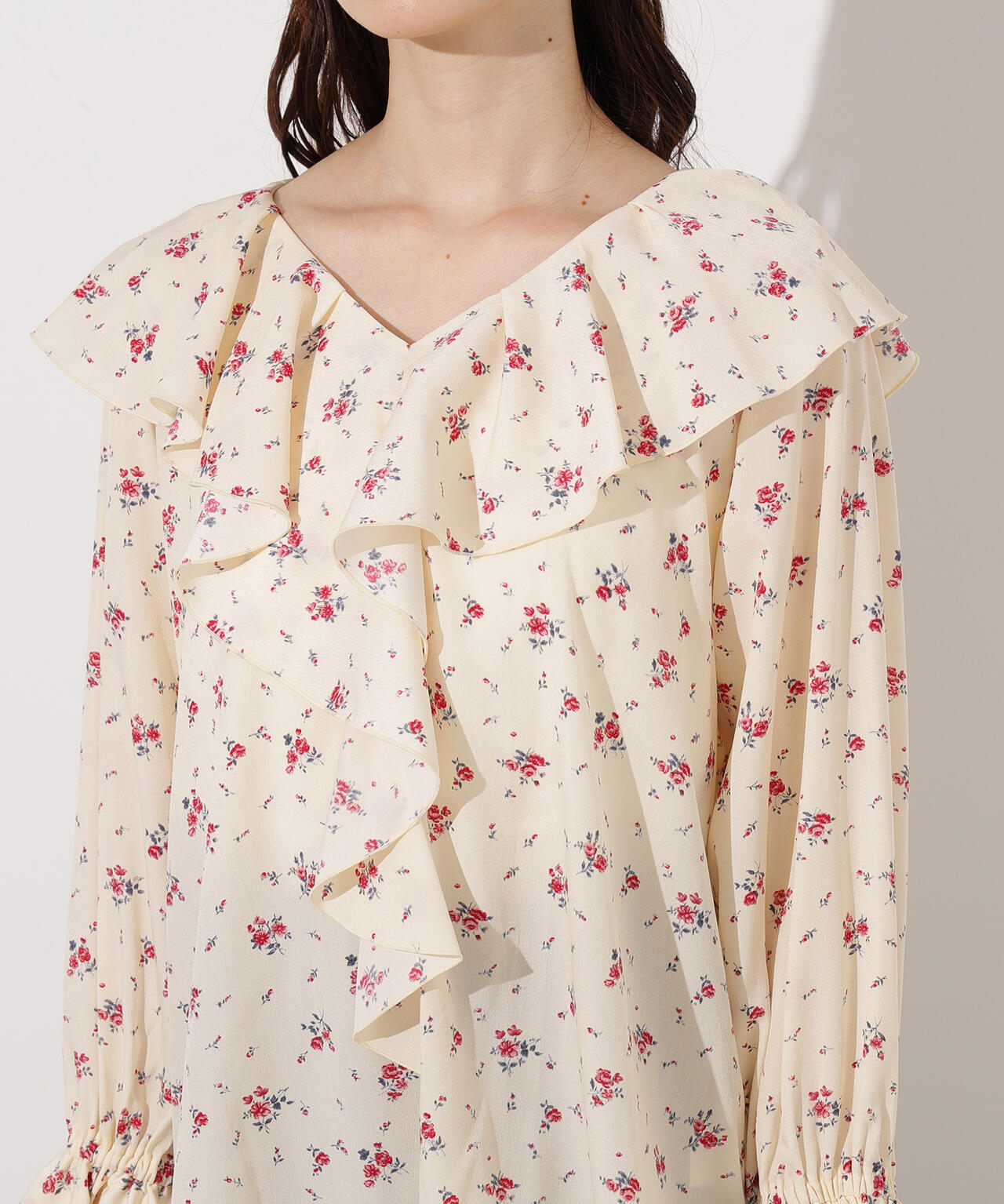 プリントラッフルブラウス